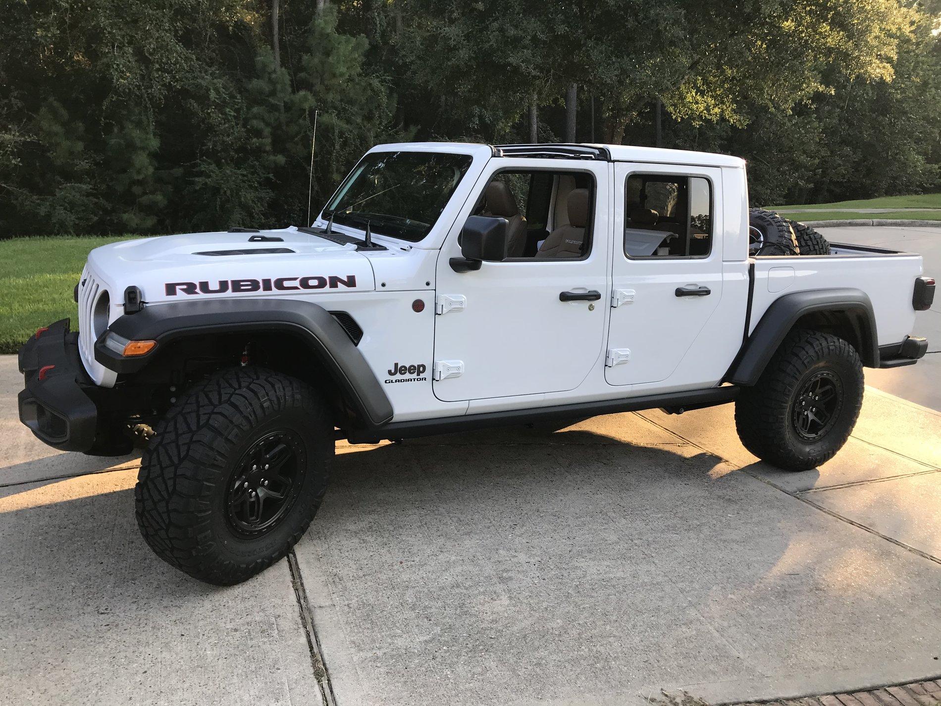 Jeep Gladiator Took Delivery of Your JT? Sign in Here! E0EC14DA-B86A-45A6-AD18-14FA2D1FF676