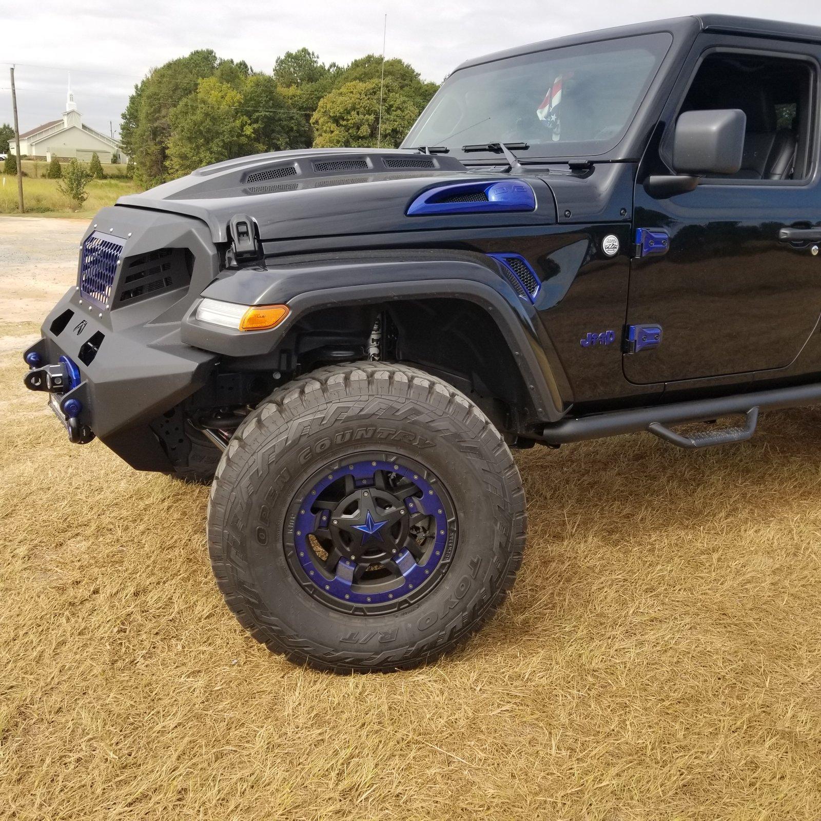 Jeep Gladiator BLACK Gladiator JT Club 20191009_120045
