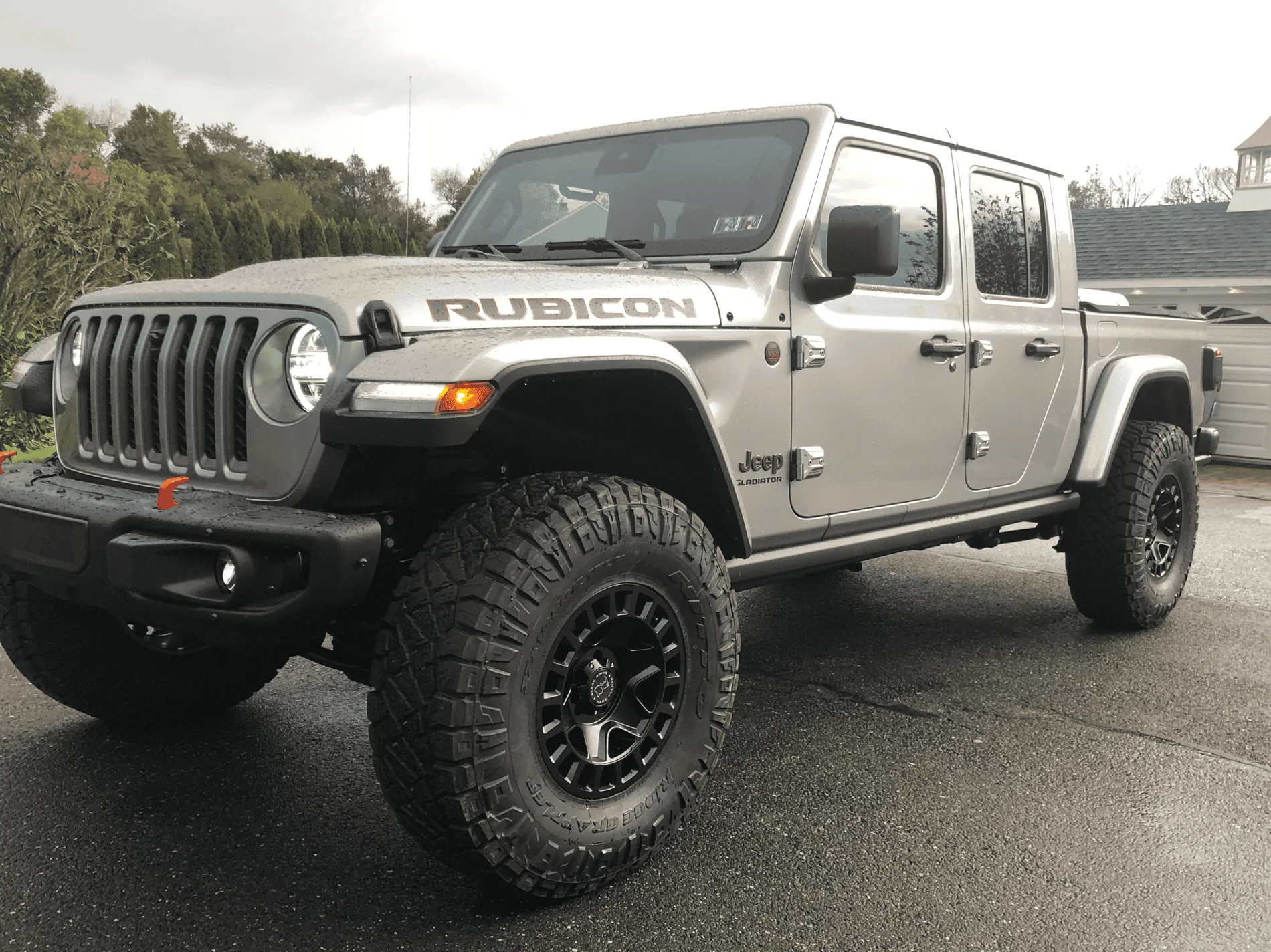 Jeep Gladiator What wheels are you putting on you JT? 6203A12A-5A31-4FD1-BF96-04B938C155B2