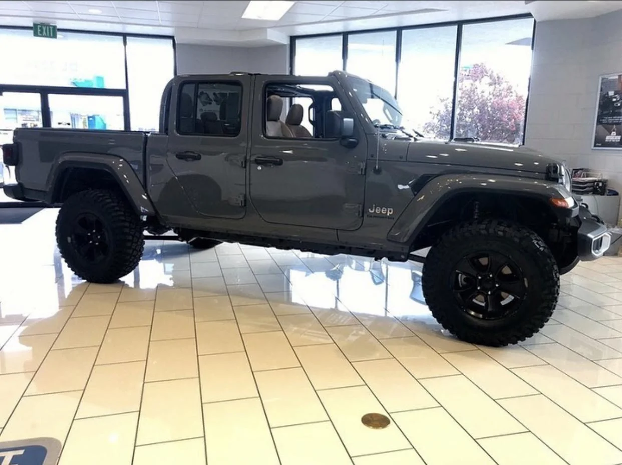 Jeep Gladiator STING GRAY Gladiator JT Club 0F812725-F681-458E-ADD4-A2B18938B328