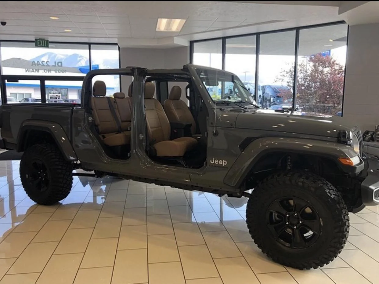 Jeep Gladiator STING GRAY Gladiator JT Club E398CEB5-ECD1-42D5-AD03-B0EE5A9A151C