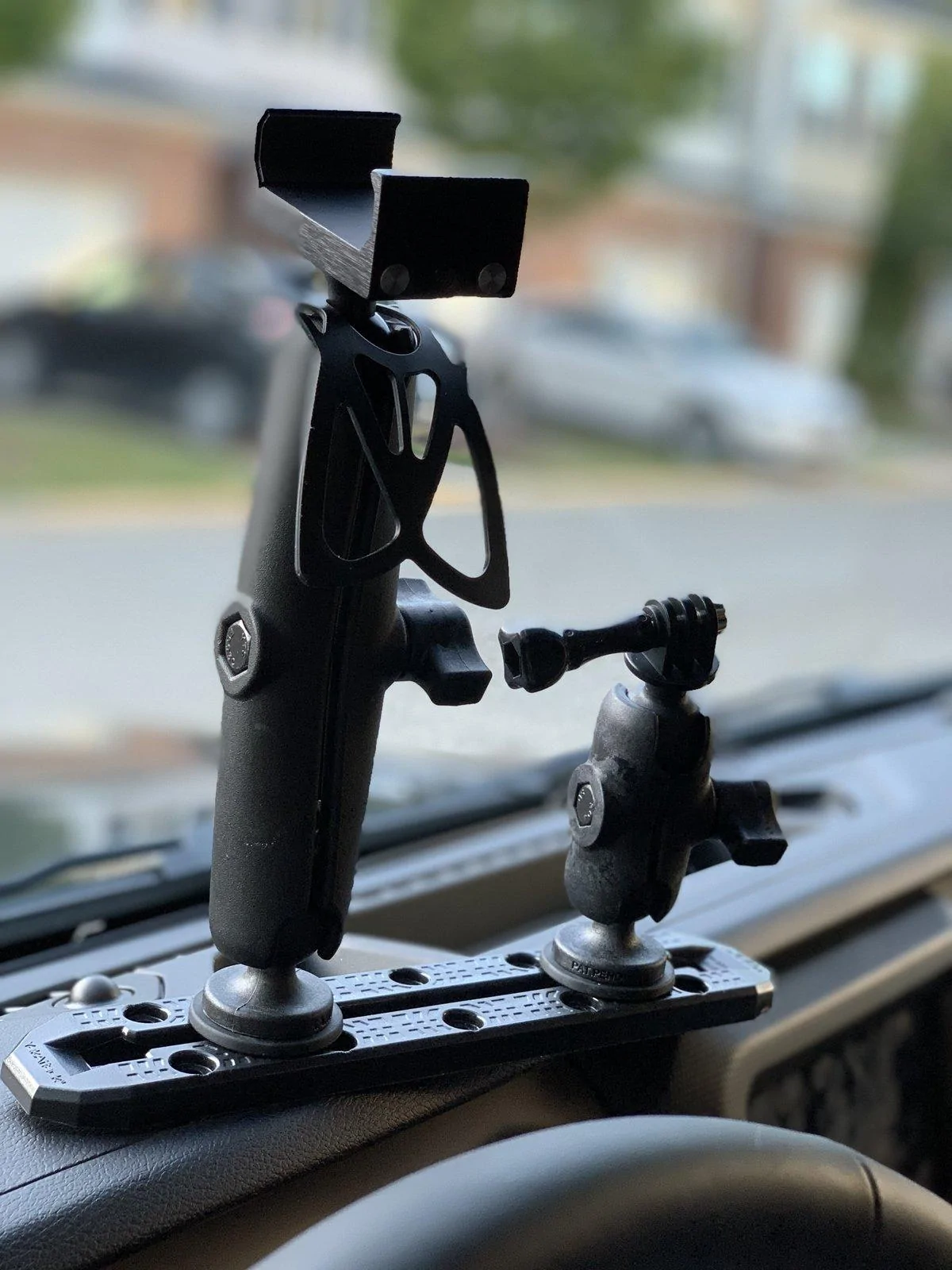 Jeep Gladiator DIY RAM Phone/GoPro/Tablet Dash Mount 9DB15BD1-4F10-411F-B9F7-87BCBD4486A7