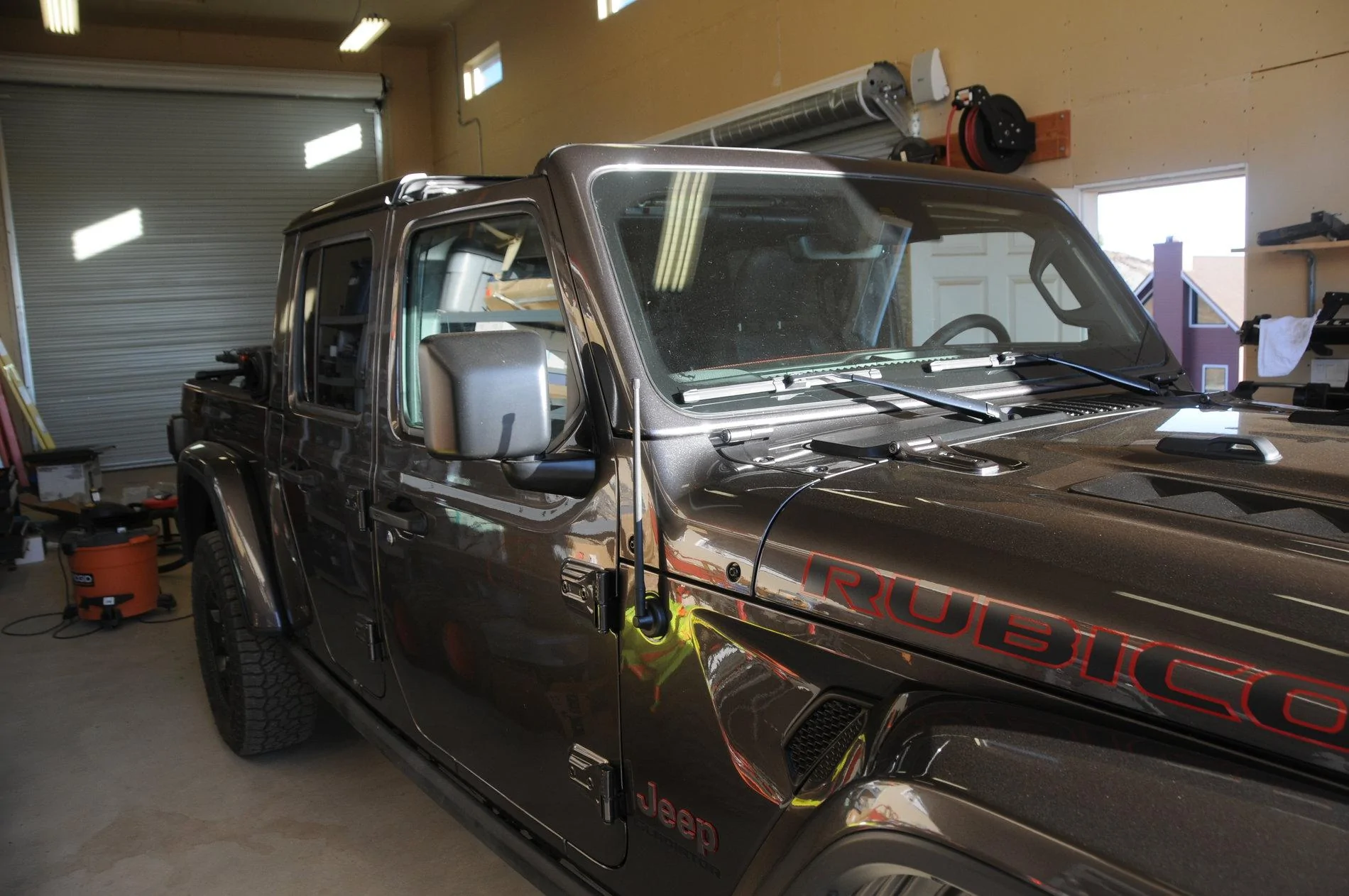 Jeep Gladiator KayakMike's Granite Crystal Metallic LE Build DSE_3228