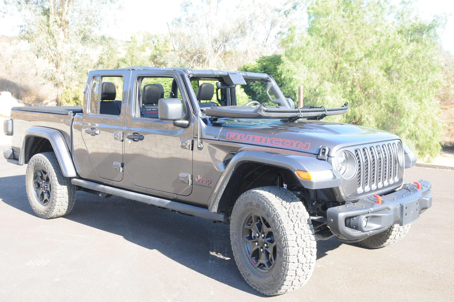 Jeep Gladiator KayakMike's Granite Crystal Metallic LE Build DSE_3270