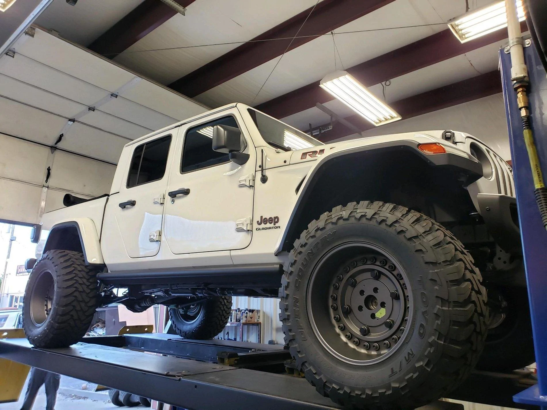 Jeep Gladiator Anyone building (planning) to build a Jeep Wayout? 02_at Titan