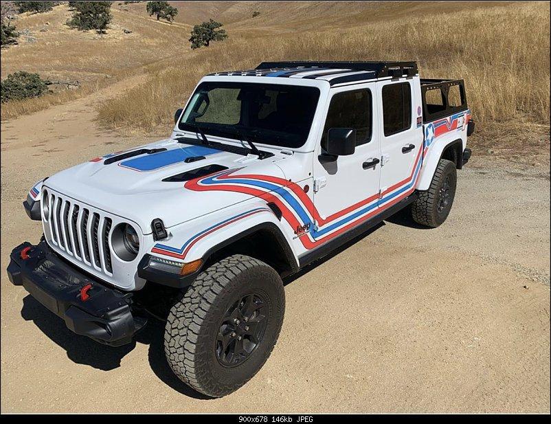 Jeep Gladiator 'Retro' Graphics Option? 664CCC3D-1FAB-441C-A65F-51D2AAD4F2BE