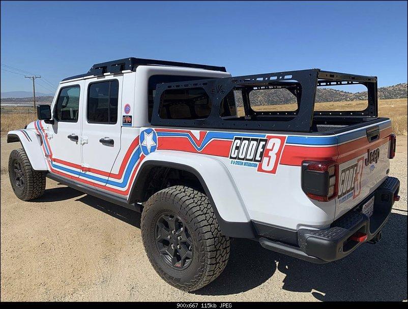 Jeep Gladiator 'Retro' Graphics Option? 6C6F2600-1689-4E7E-A156-A305513D1B76