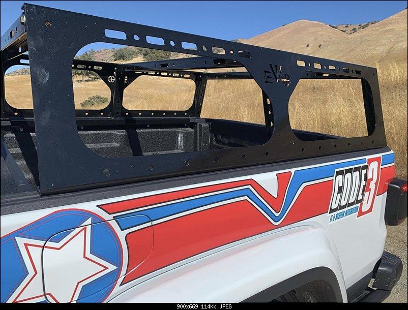 Jeep Gladiator 'Retro' Graphics Option? 99717982-C14D-4BCD-BD7B-AABDA46A4B59