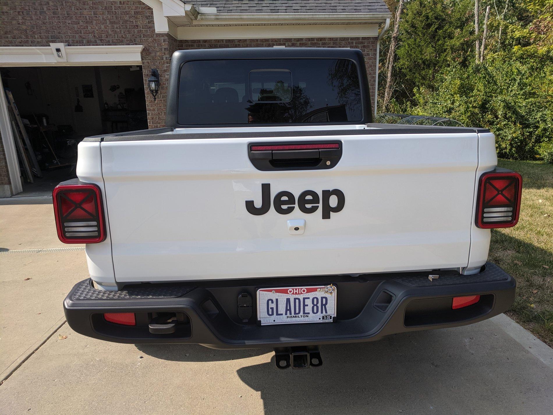 Jeep Gladiator Anyone thought about removing the tailgate sport decal? IMG_20190930_114733