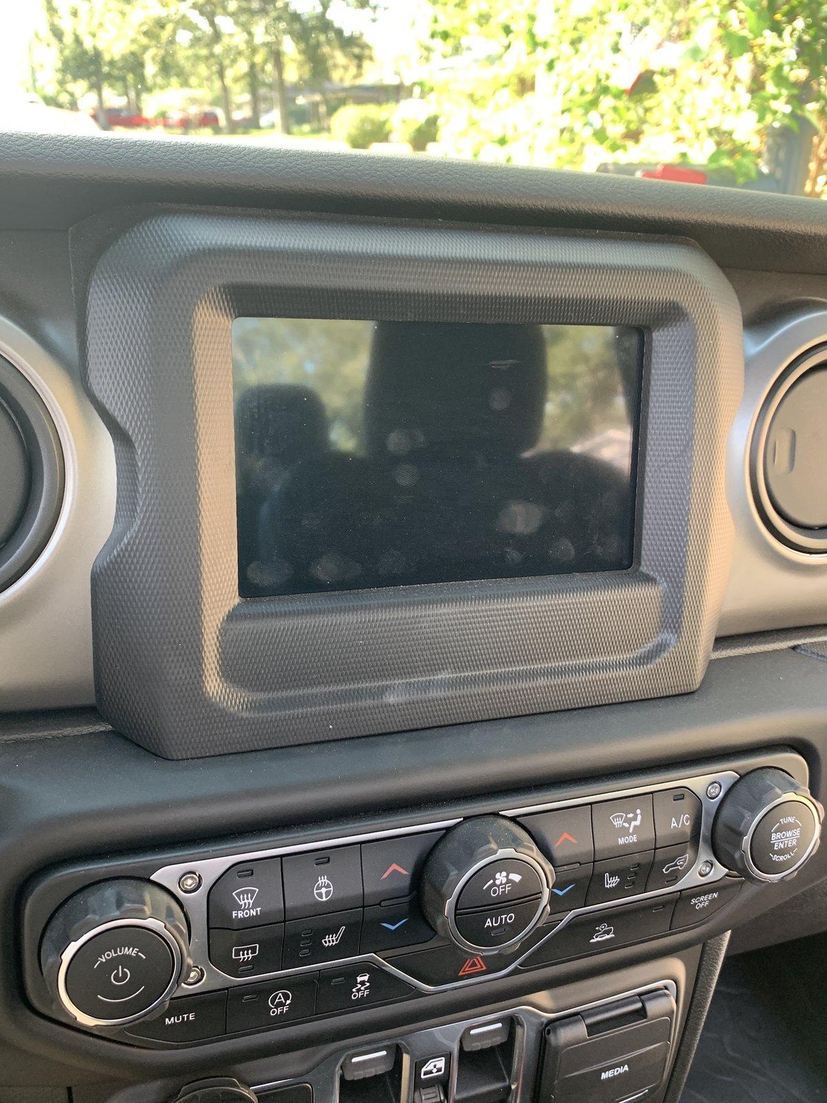 Jeep Gladiator Can anybody tell me what size this screen is? image