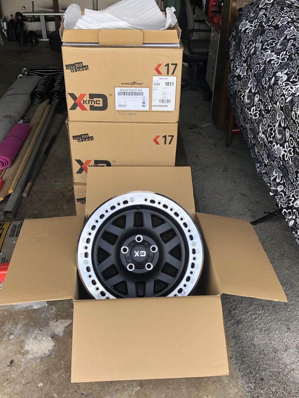 Jeep Gladiator What wheels are you putting on you JT? 6B019376-904C-4662-B04C-8513C81D3FEF