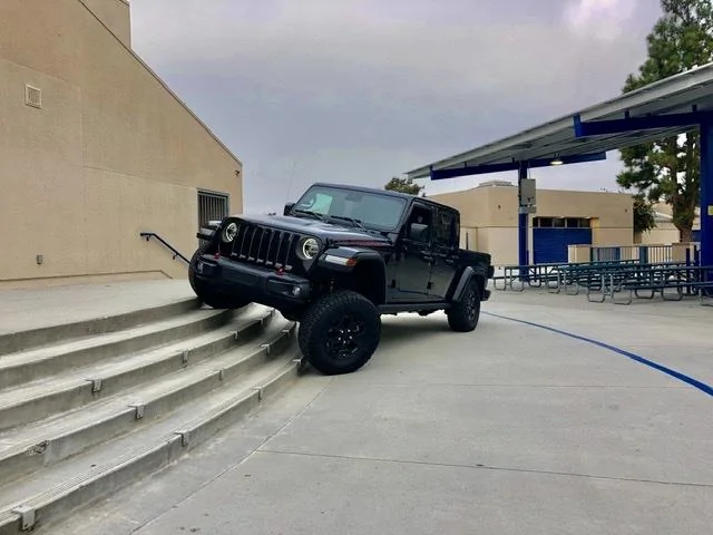 Jeep Gladiator Gladiator Flex pictures 58A2362A-193F-4745-A827-521BD73B1A51
