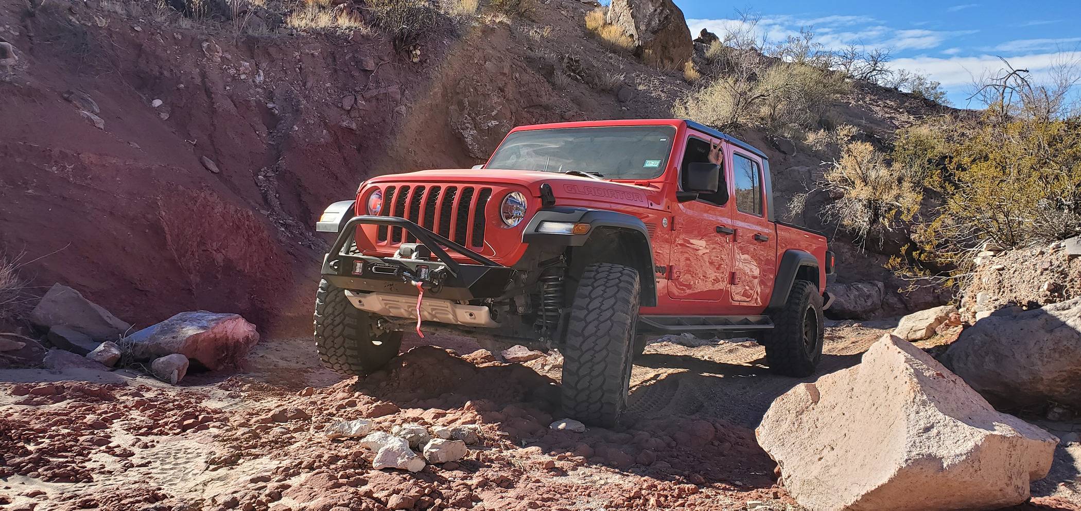Jeep Gladiator Rough Country Lift Kit?... Do or Don't?? HKJE3323.JPG