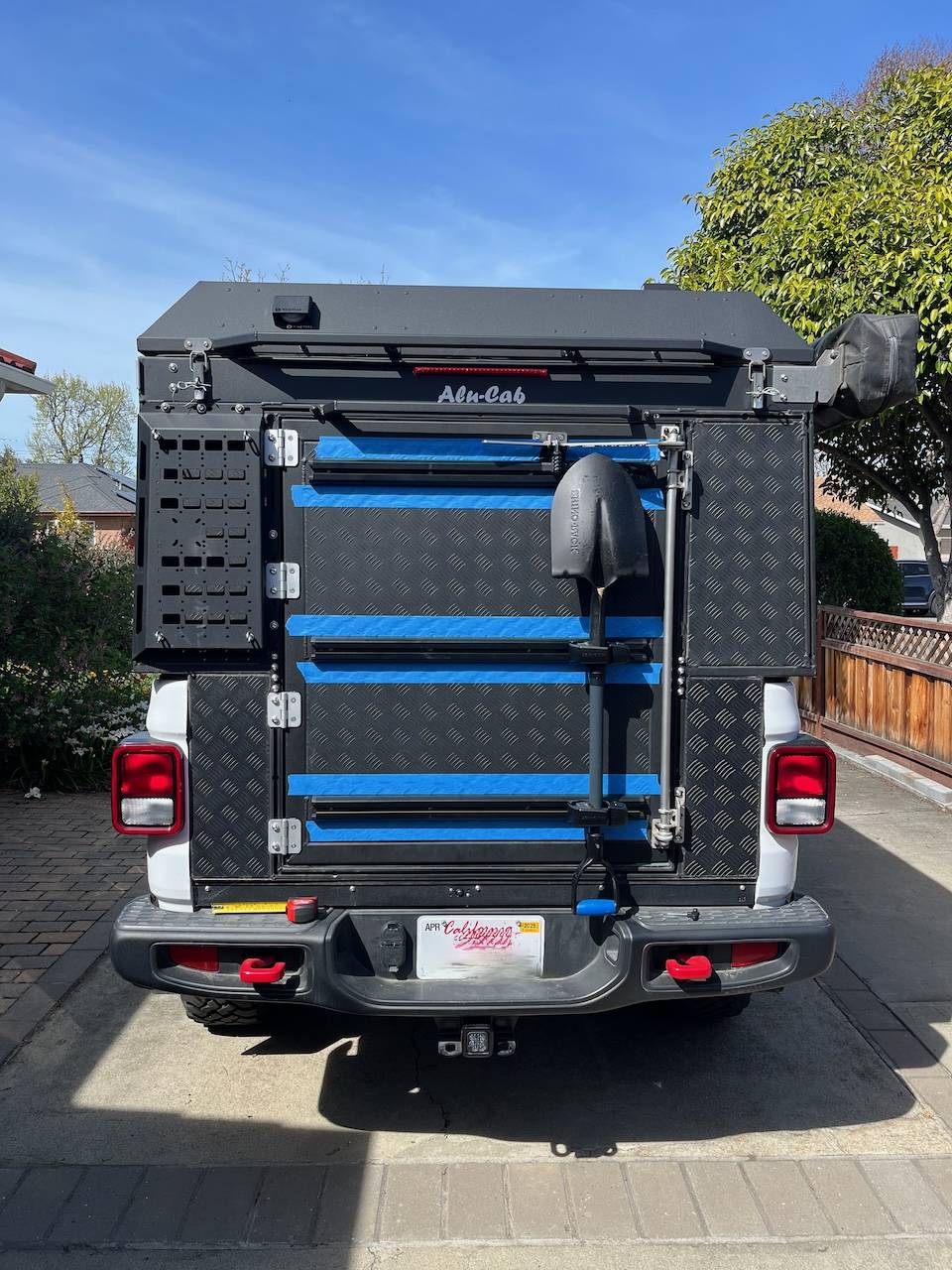Jeep Gladiator Alu-Cab Canopy Camper Roll Call IMG_6351 (1)