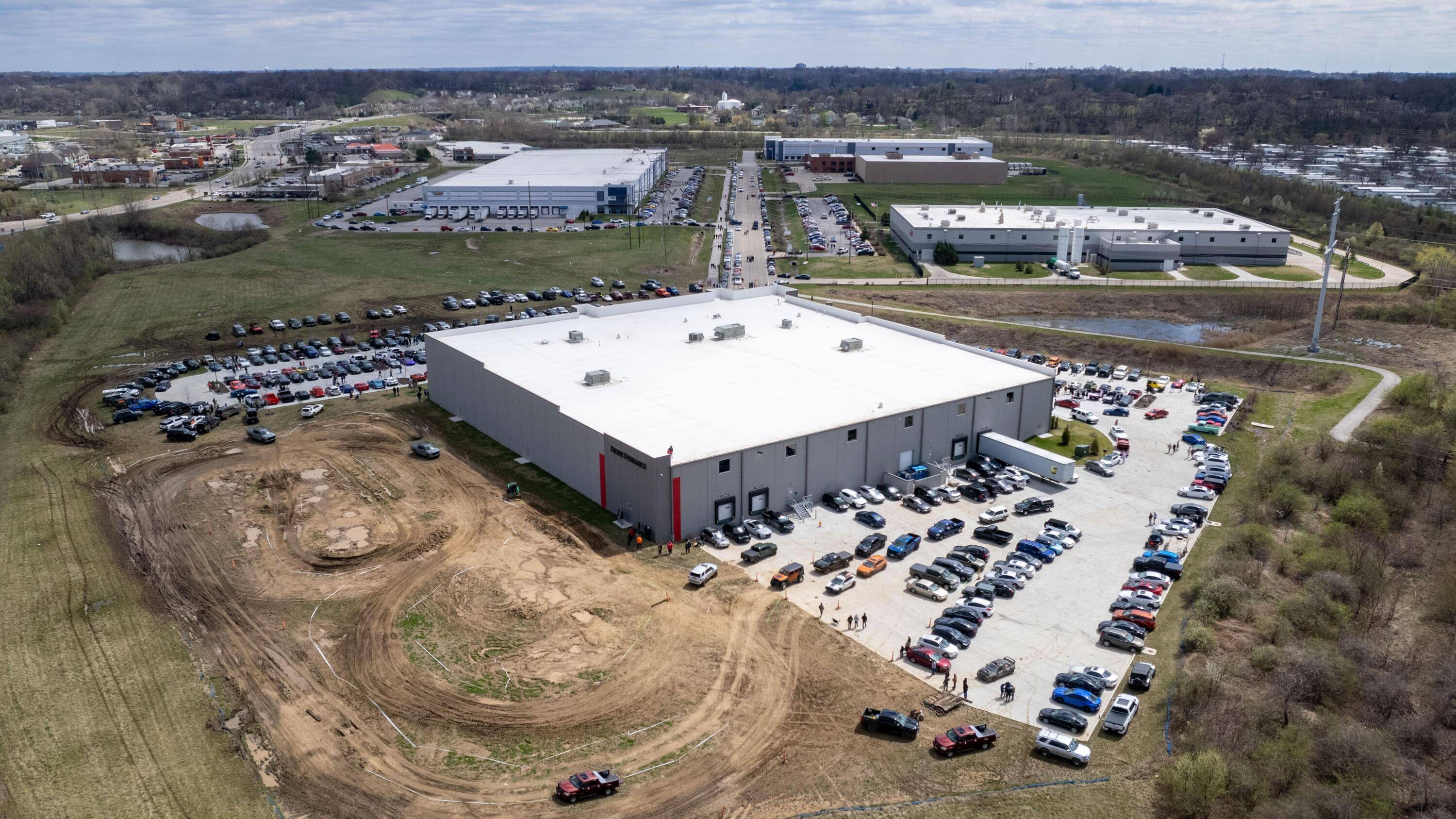 Jeep Gladiator FREE Open House & Car Show | Off-Road Course | Flat Track Course | Facility Tours | DJ | Food | Sidewalk Sale | Vendors EtFaxF8