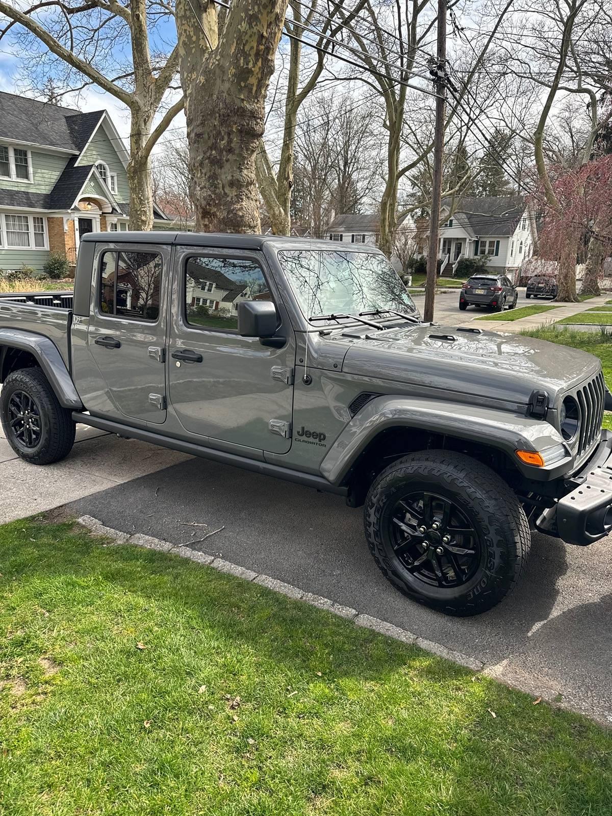 Jeep Gladiator Freedom edition tire question IMG_0908