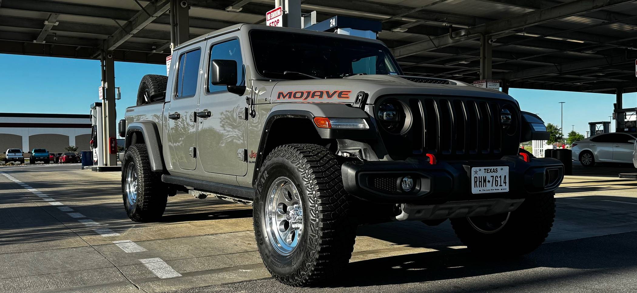 Jeep Gladiator Goodyear territory MT and Ion alloy 171 IMG_4654