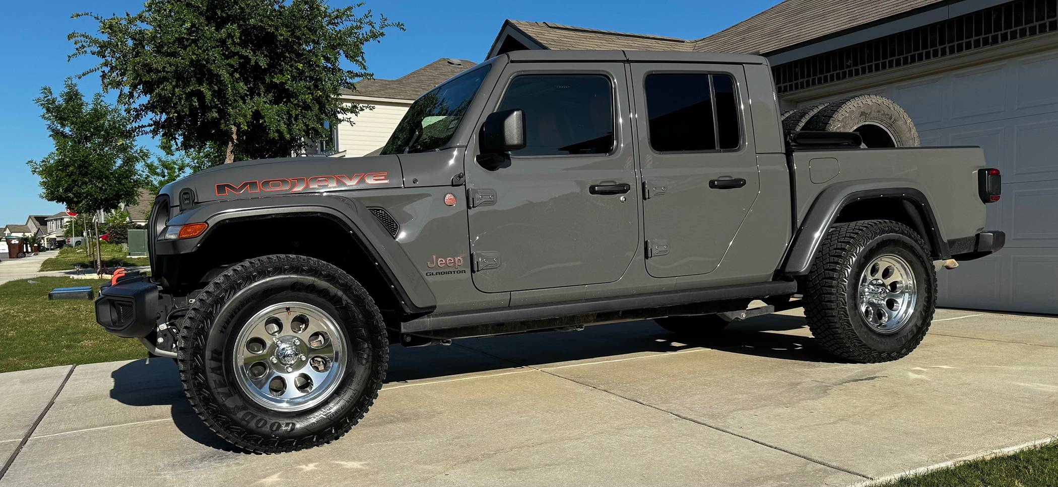 Jeep Gladiator Goodyear territory MT and Ion alloy 171 IMG_4656