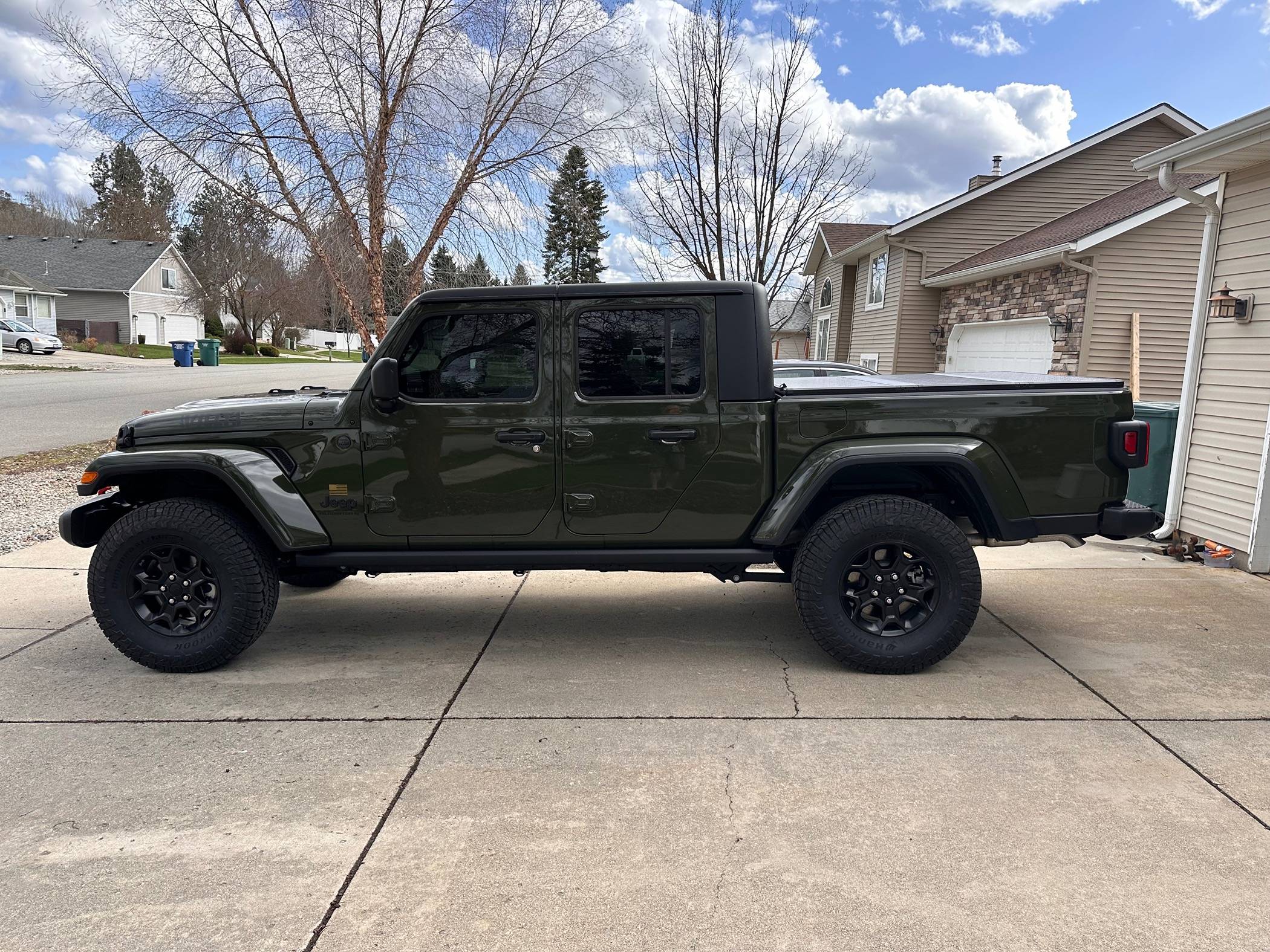 Jeep Gladiator SARGE GREEN Gladiator club IMG_1252