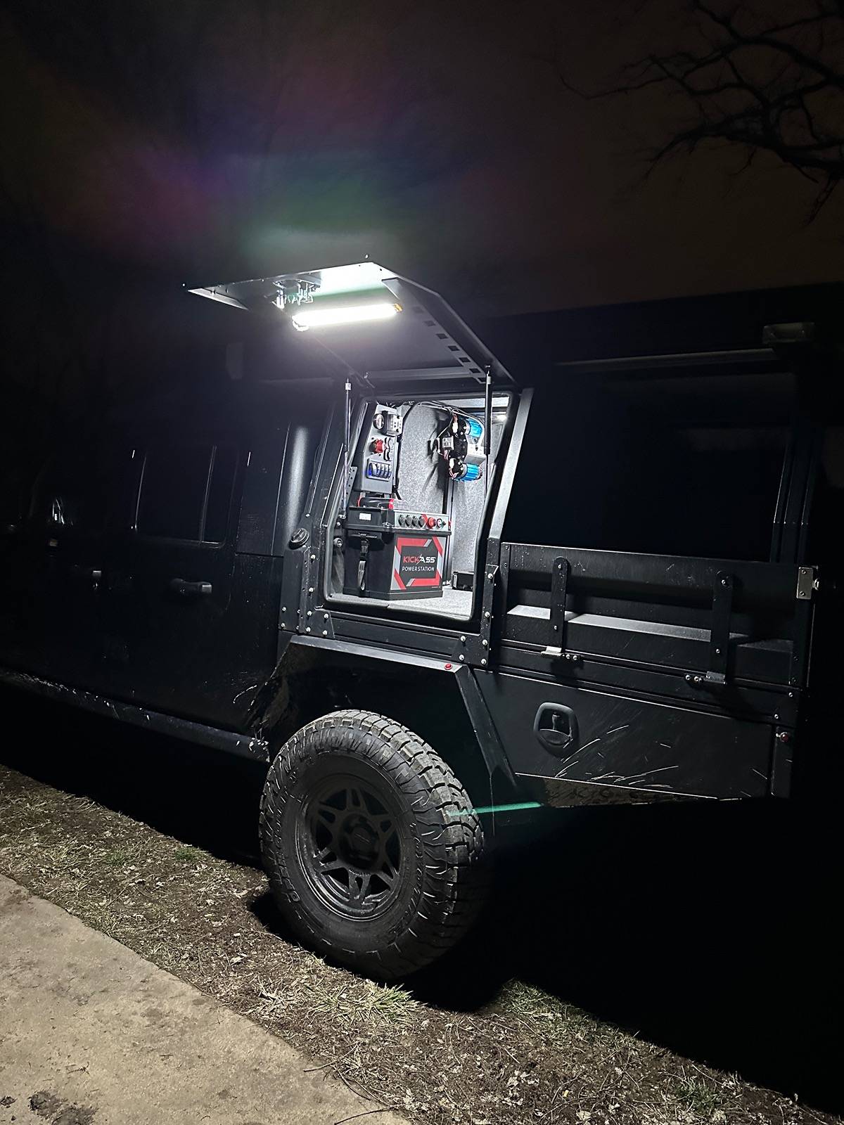 Jeep Gladiator Rubi with Dirtbox Tray/Half Box. Portals IMG_3254