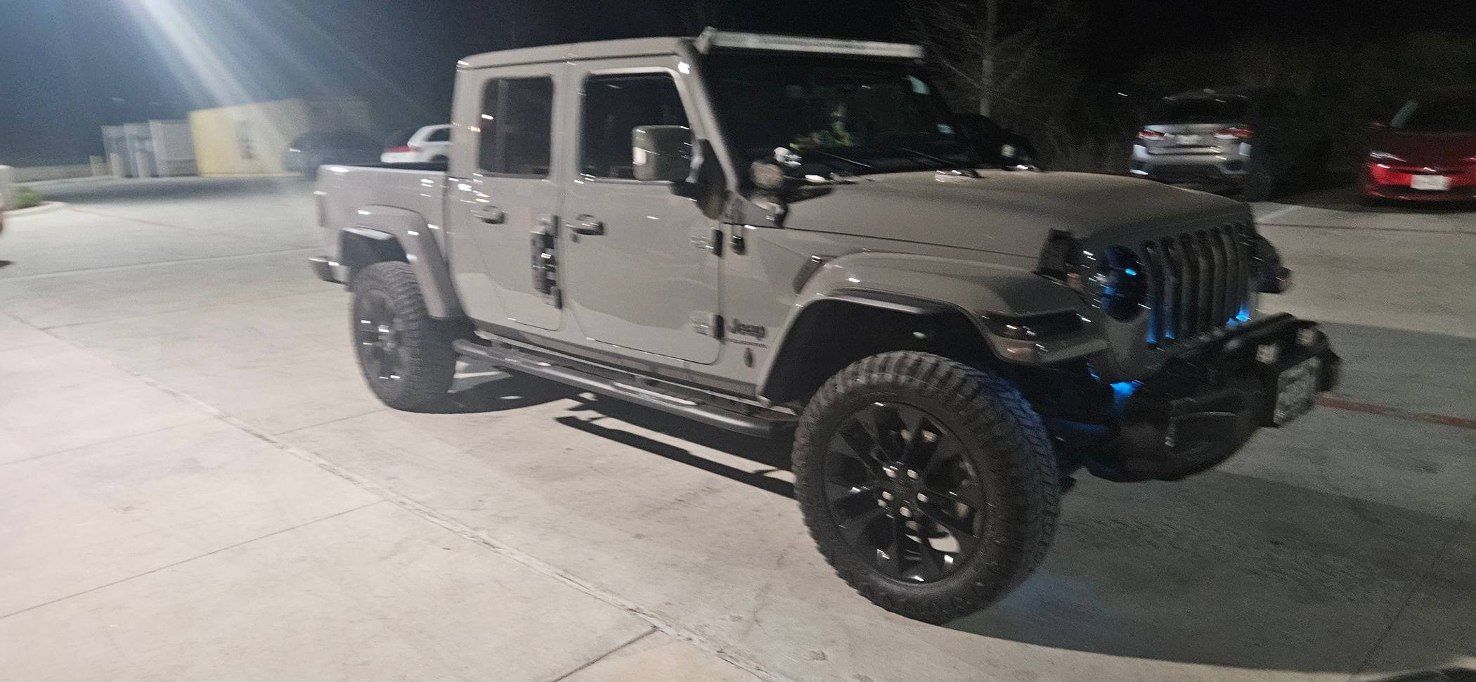 Jeep Gladiator STING GRAY Gladiator JT Club 20240228_202828