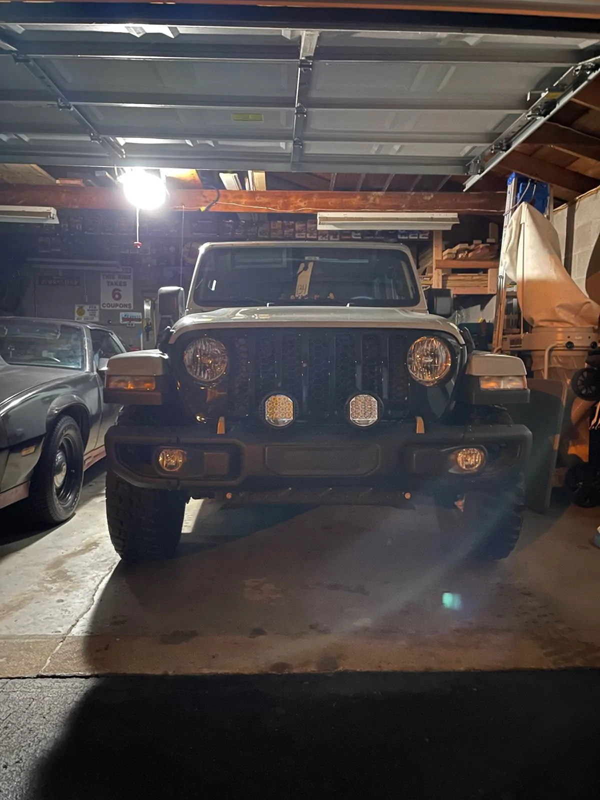Jeep Gladiator Hella Valuefit 500 LEDs IMG_5710