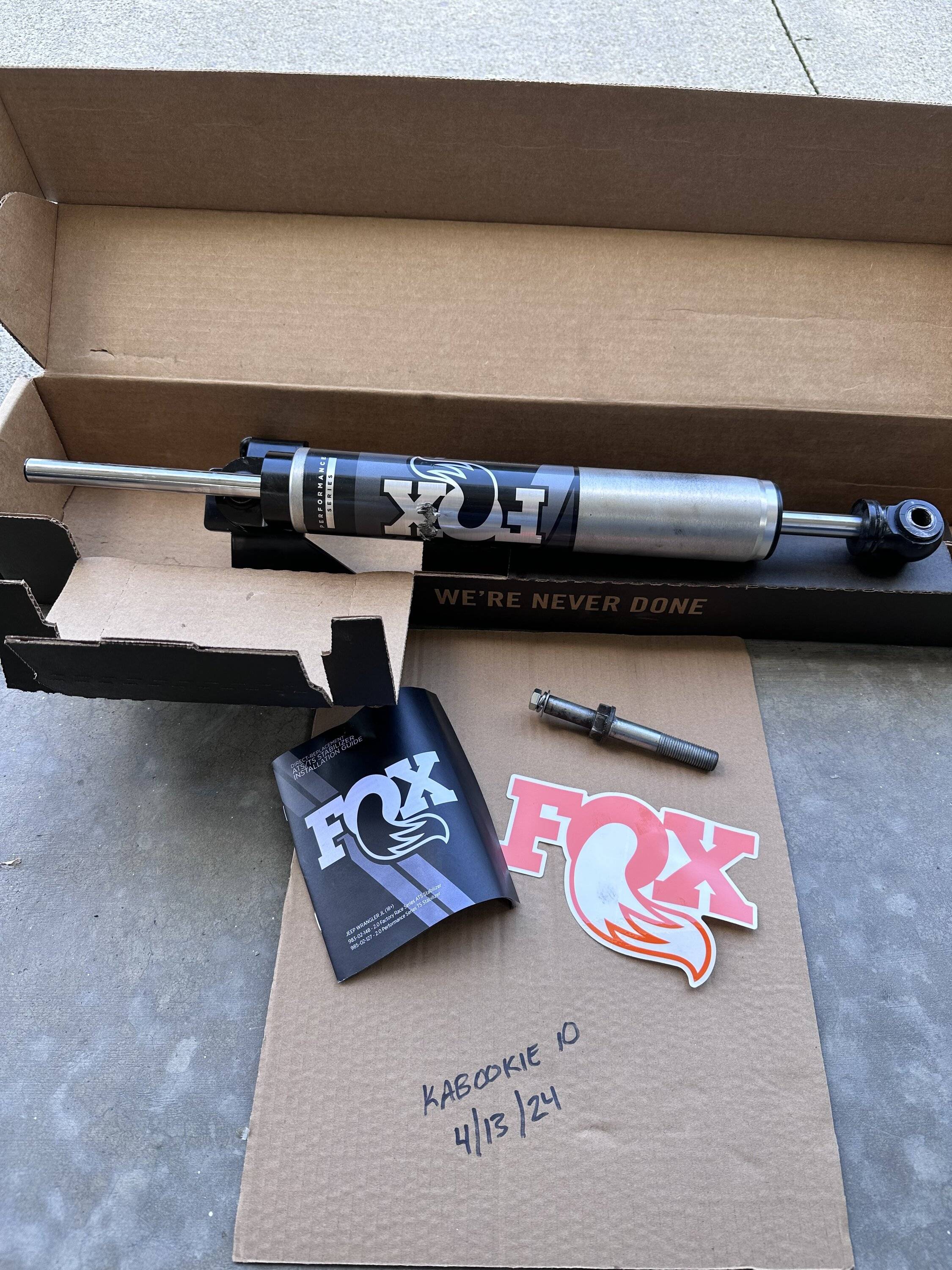 Jeep Gladiator Fox TS steering Stabilizer w/ Synergy Relocation Bolt IMG_2455