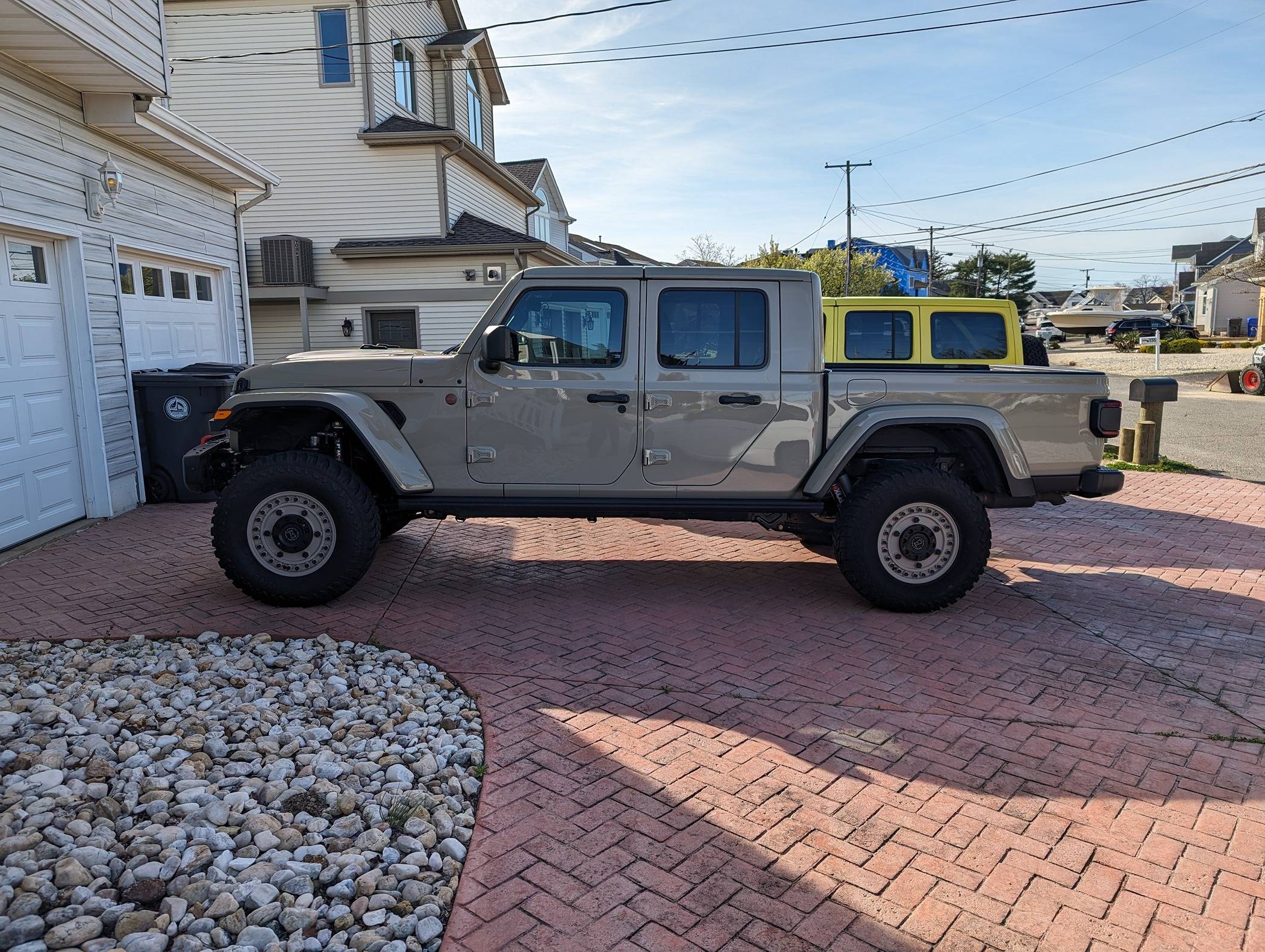 Jeep Gladiator Anyone switch from Clayton Springs to Synergy? PXL_20240414_132535346