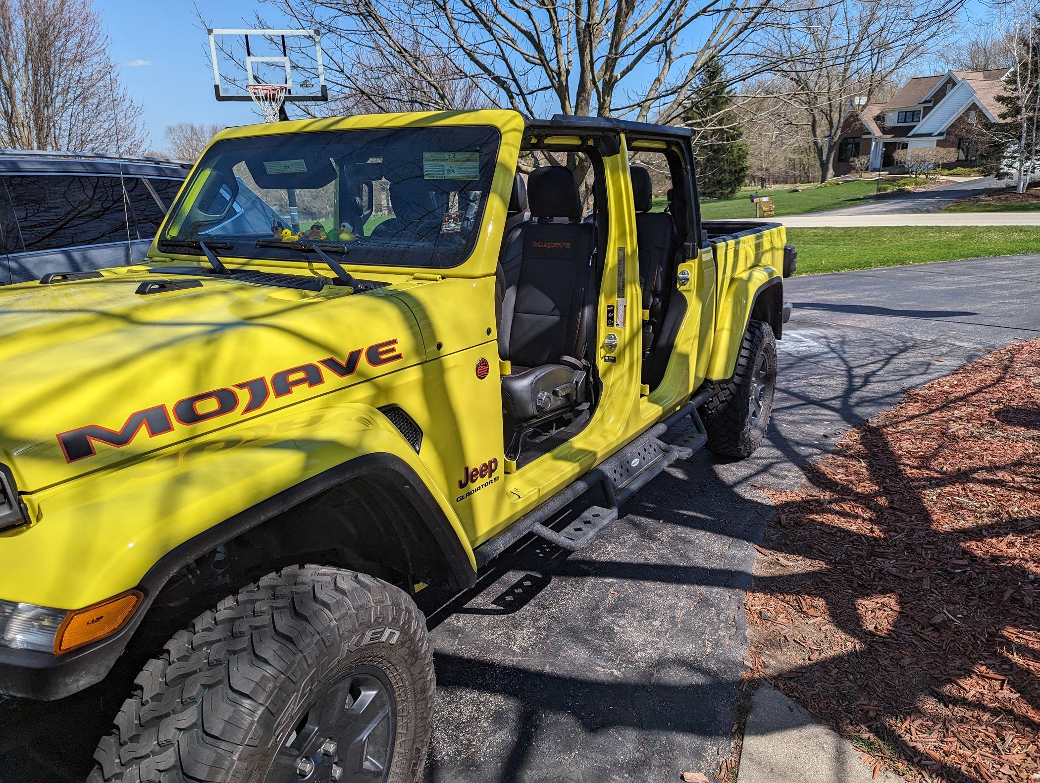 Jeep Gladiator Happy Fri-yay!!! Let's see those naked (JEEP) photos! **Admin Warning: No Nudity allowed** PXL_20240414_193235798