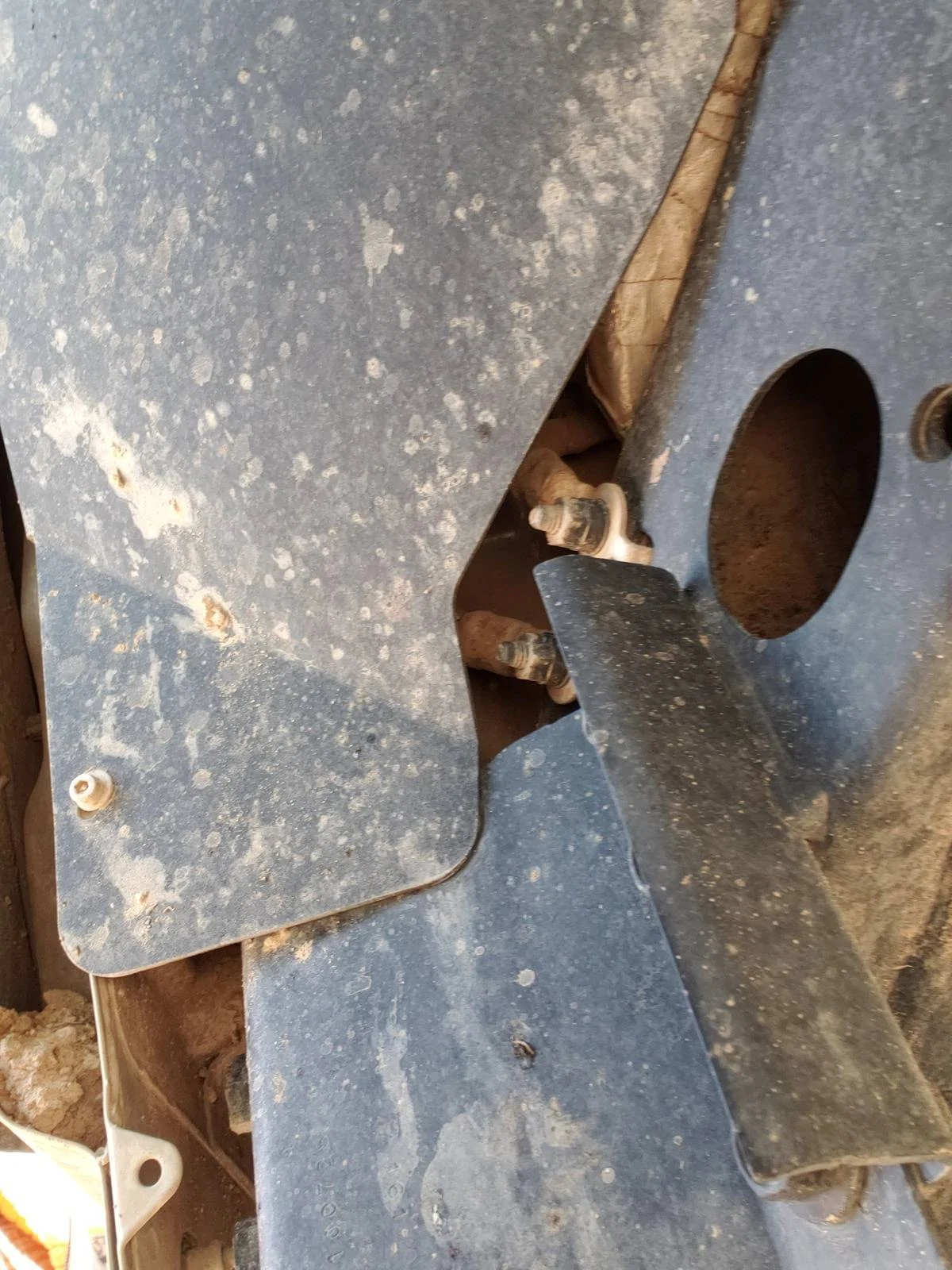 Jeep Gladiator Does anyone have Quadratec inner fender? General Inner fenders help! 20240415_094041