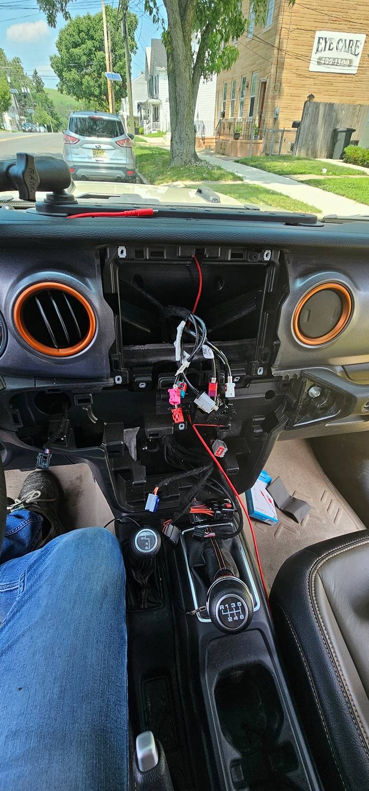 Jeep Gladiator Usbc flush for iPhone 20230726_135523[1]
