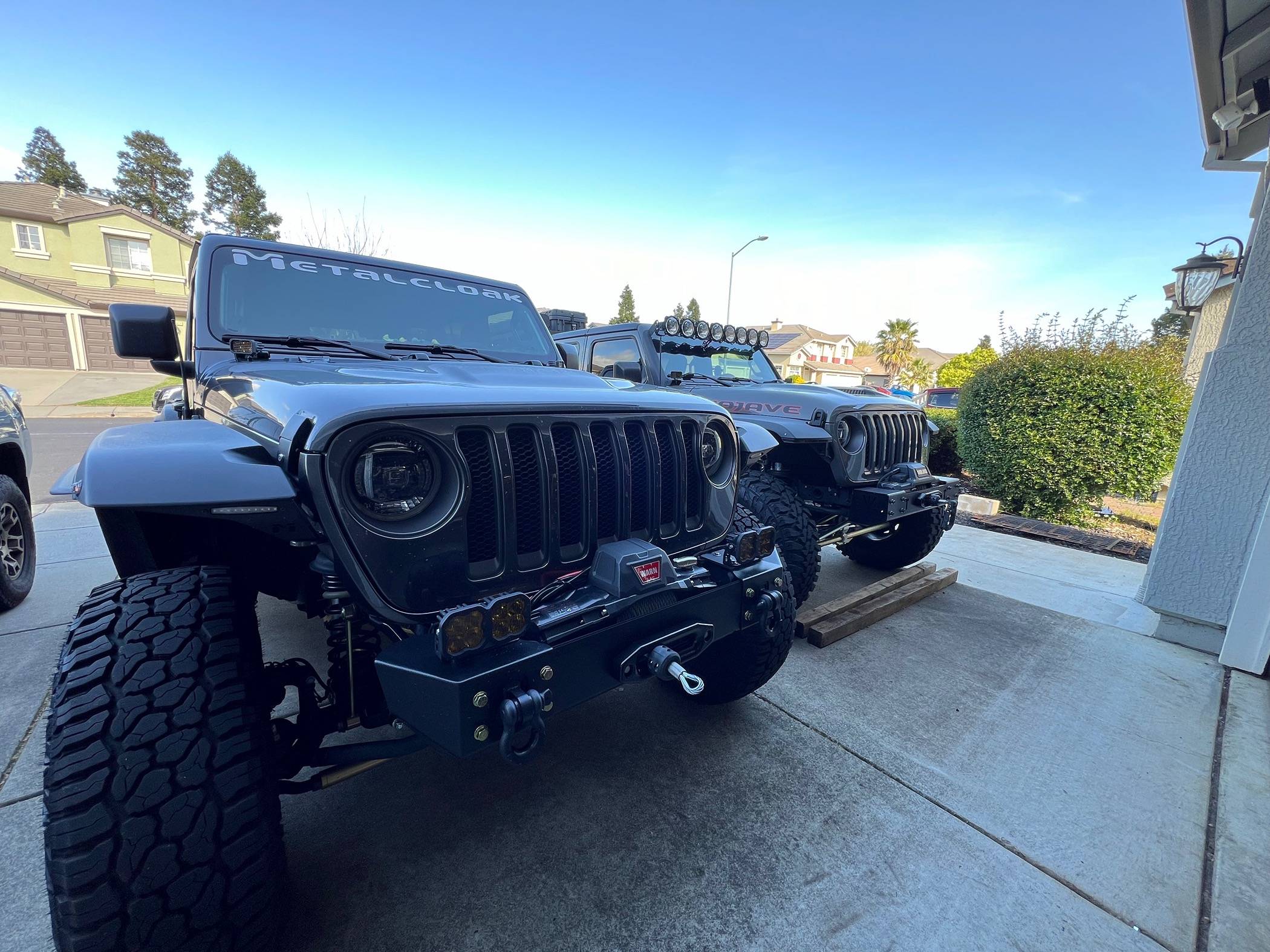 Jeep Gladiator Oracle flush mounts finally went out. What should I do…… IMG_7679