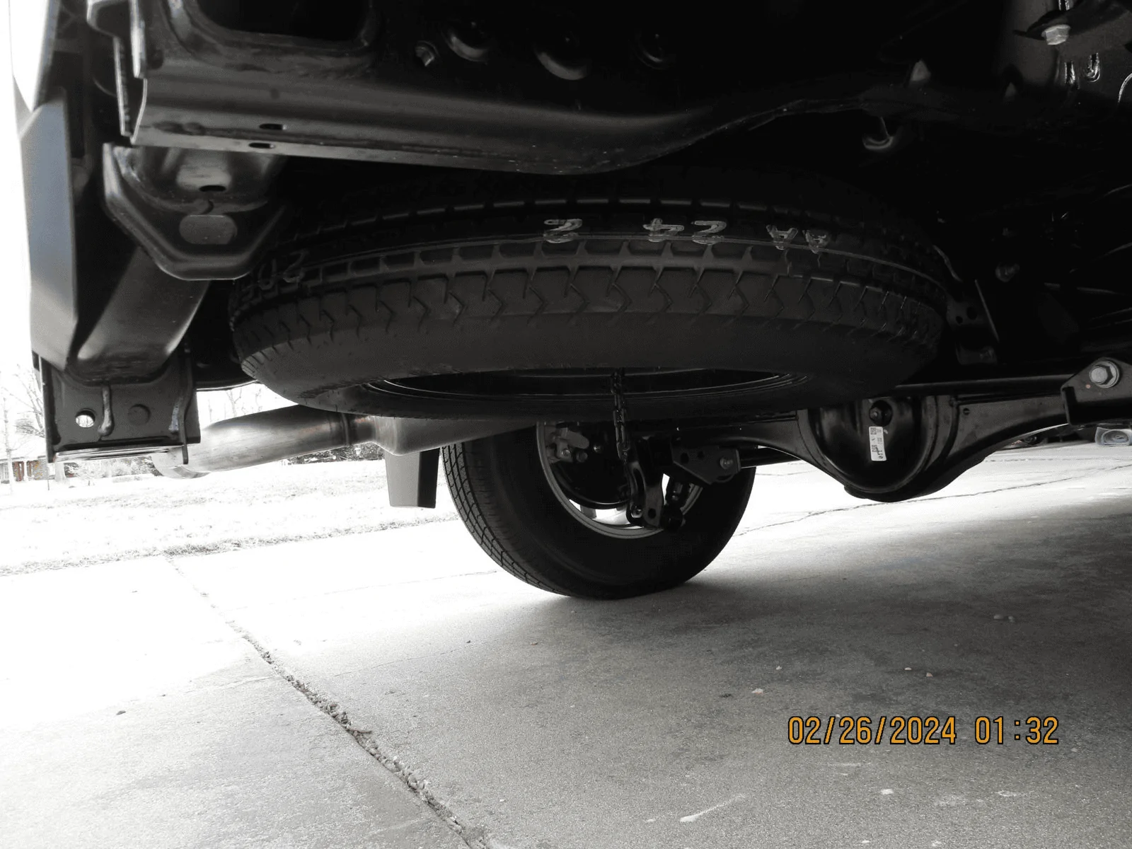Jeep Gladiator Tacoma Breaks Down on Trail 1713379652623-hf