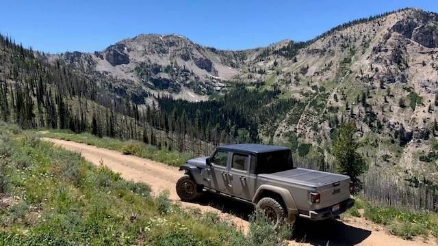 Jeep Gladiator Sport S Capability jt5