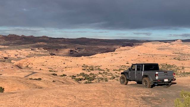 Jeep Gladiator Sport S Capability jt11