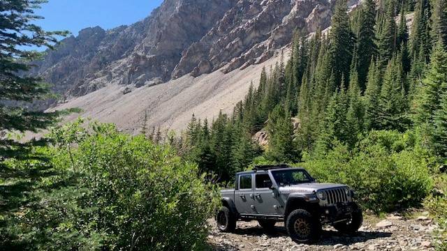 Jeep Gladiator Sport S Capability jt17