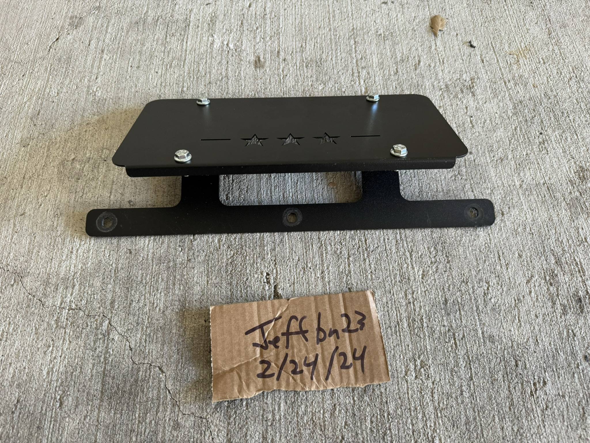 Jeep Gladiator FS: Maximus Stealth Front License Plate Bracket IMG_1376.JPEG