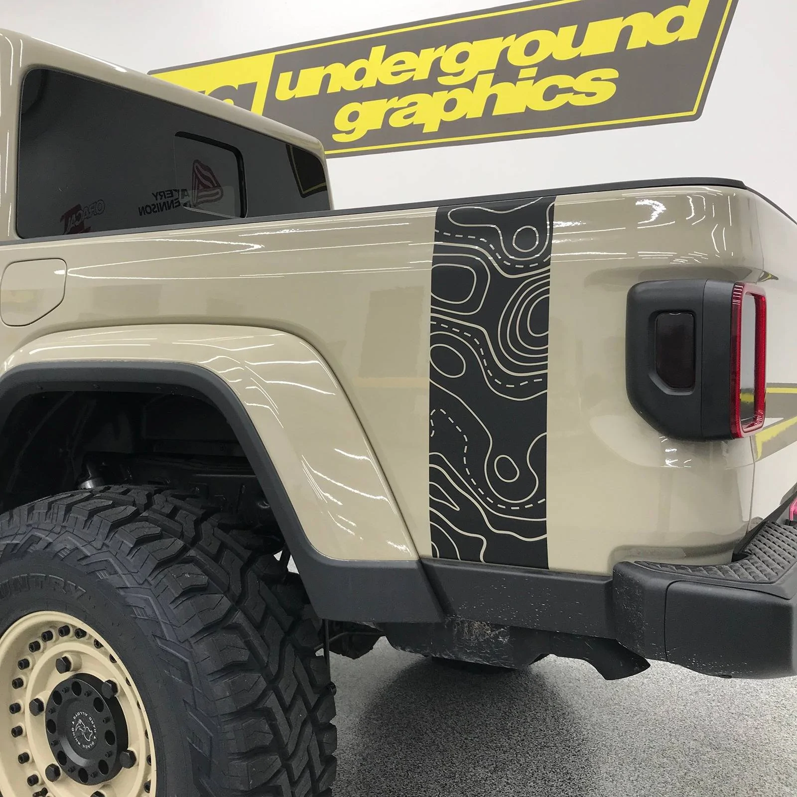 Jeep Gladiator Jeep Gladiator Bedside Bands IMG_1093