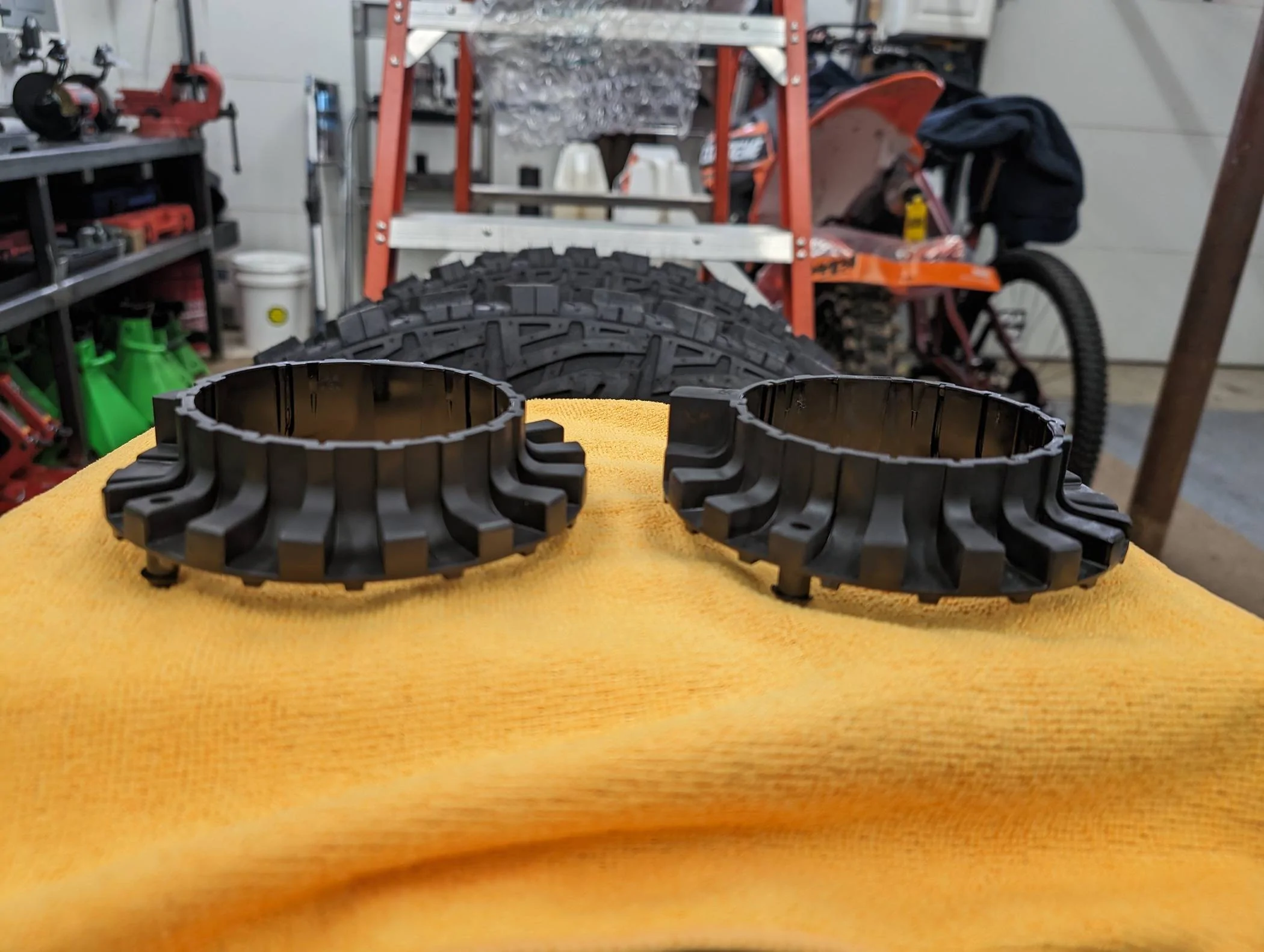 Jeep Gladiator Mopar 2" Lift Bottom Isolators Look Weird... PXL_20240418_154236628.MP