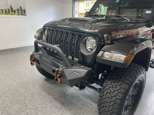 Jeep Gladiator Let's see those Mojave's and Mods side angle