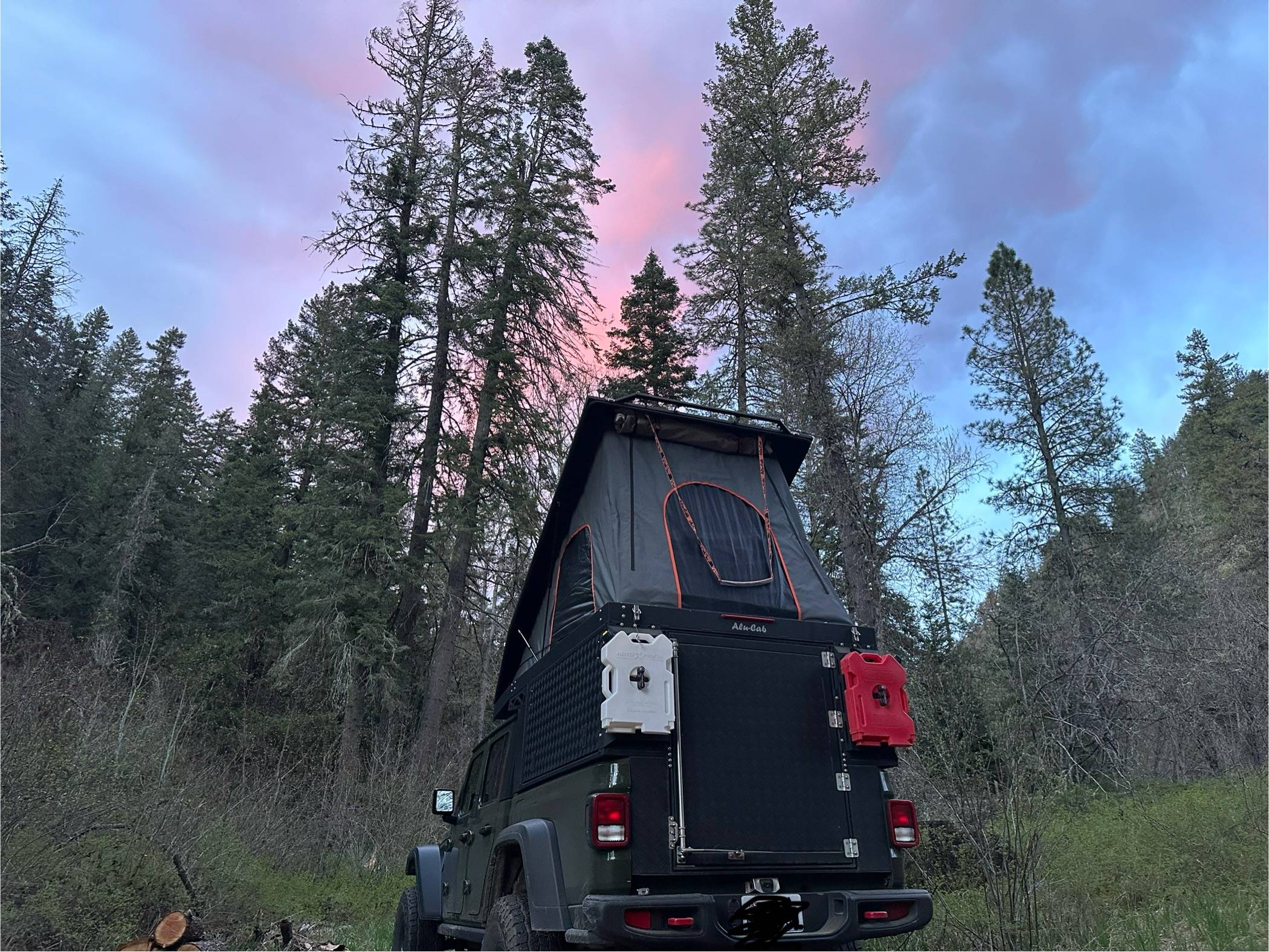 Jeep Gladiator Alu-Cab Canopy Camper Roll Call IMG_3148