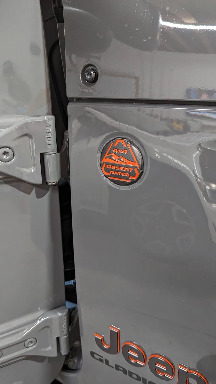 Jeep Gladiator AM/FM Antenna Delete - Moving From Exterior to Interior PXL_20240419_001129821