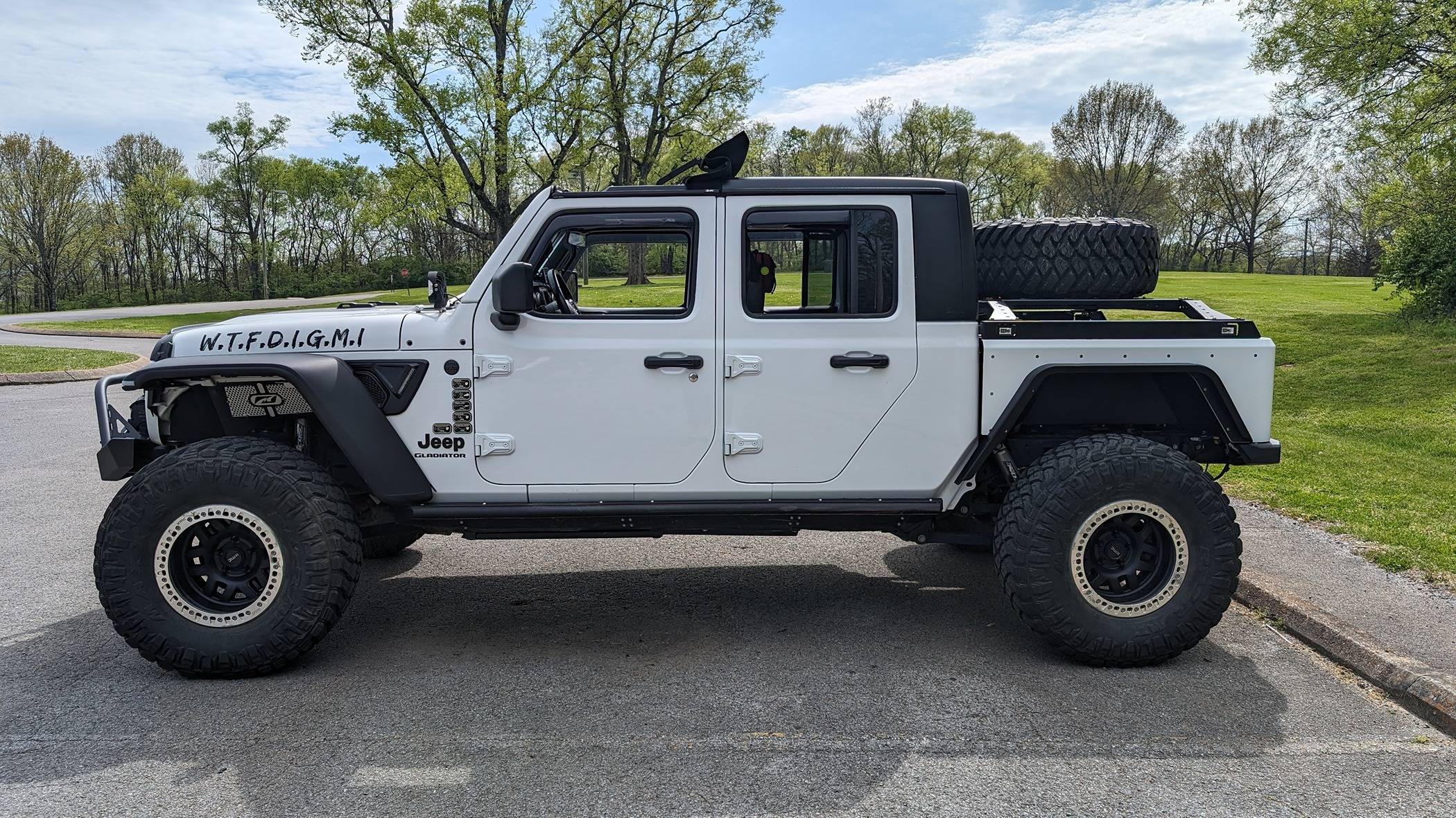 Jeep Gladiator BRIGHT WHITE Gladiator JT Club PXL_20240407_194246528.MP