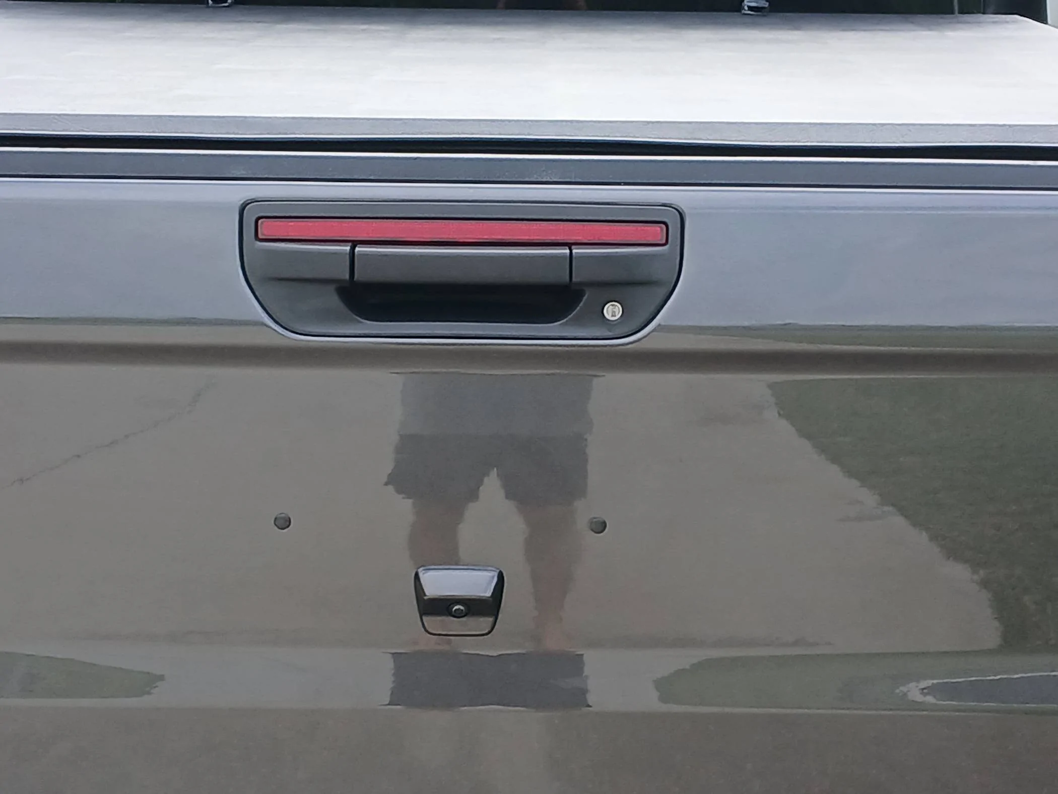 Jeep Gladiator Debating Debadging Rubi Tailgate2