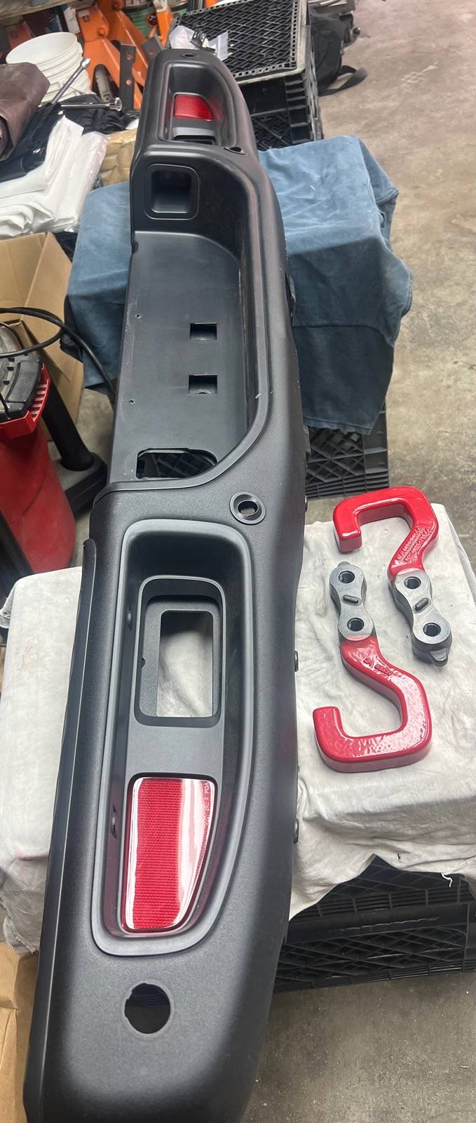 Jeep Gladiator Rear Bed Sliders & Bumper…. IMG_9915