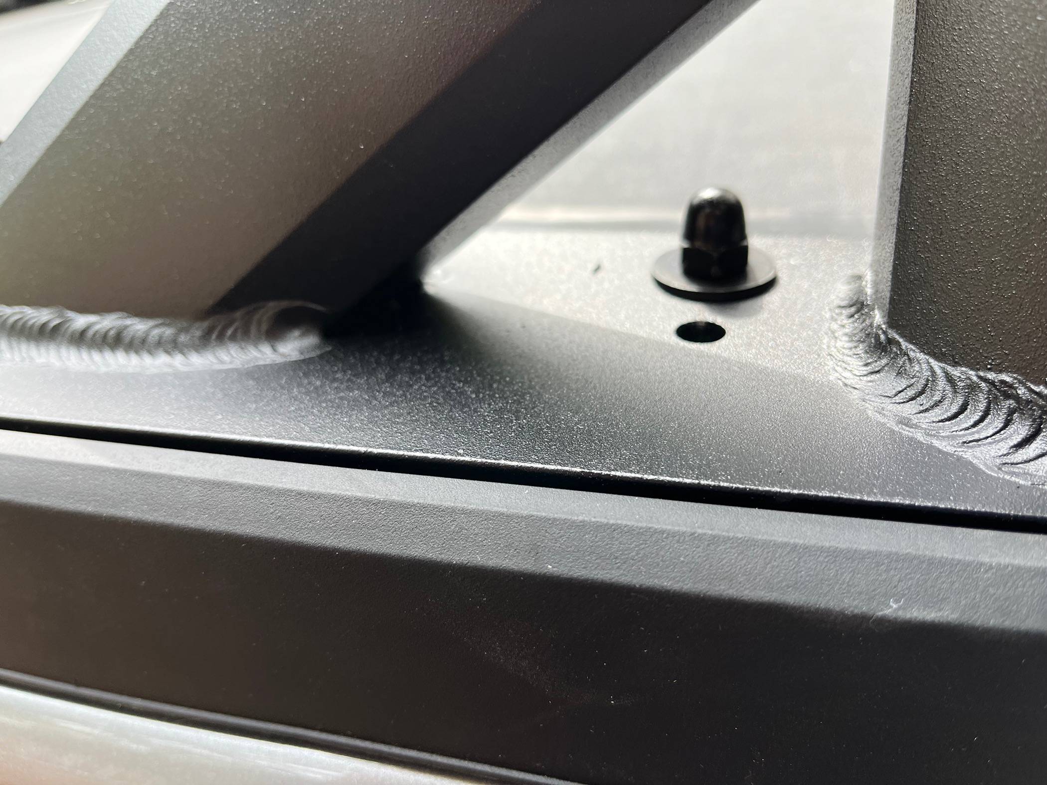 Jeep Gladiator BAK x4 Revolver rolling tonneau Install and review IMG_1234