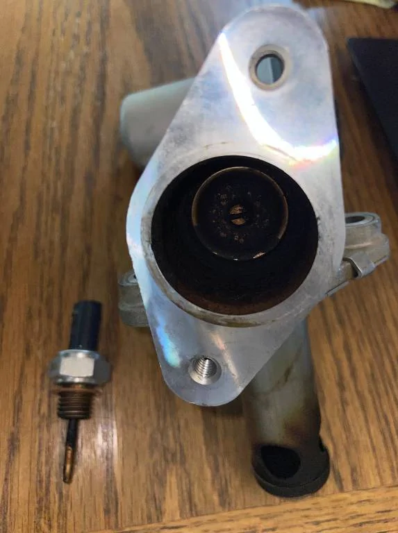 Jeep Gladiator Pcv valve HDWfqG