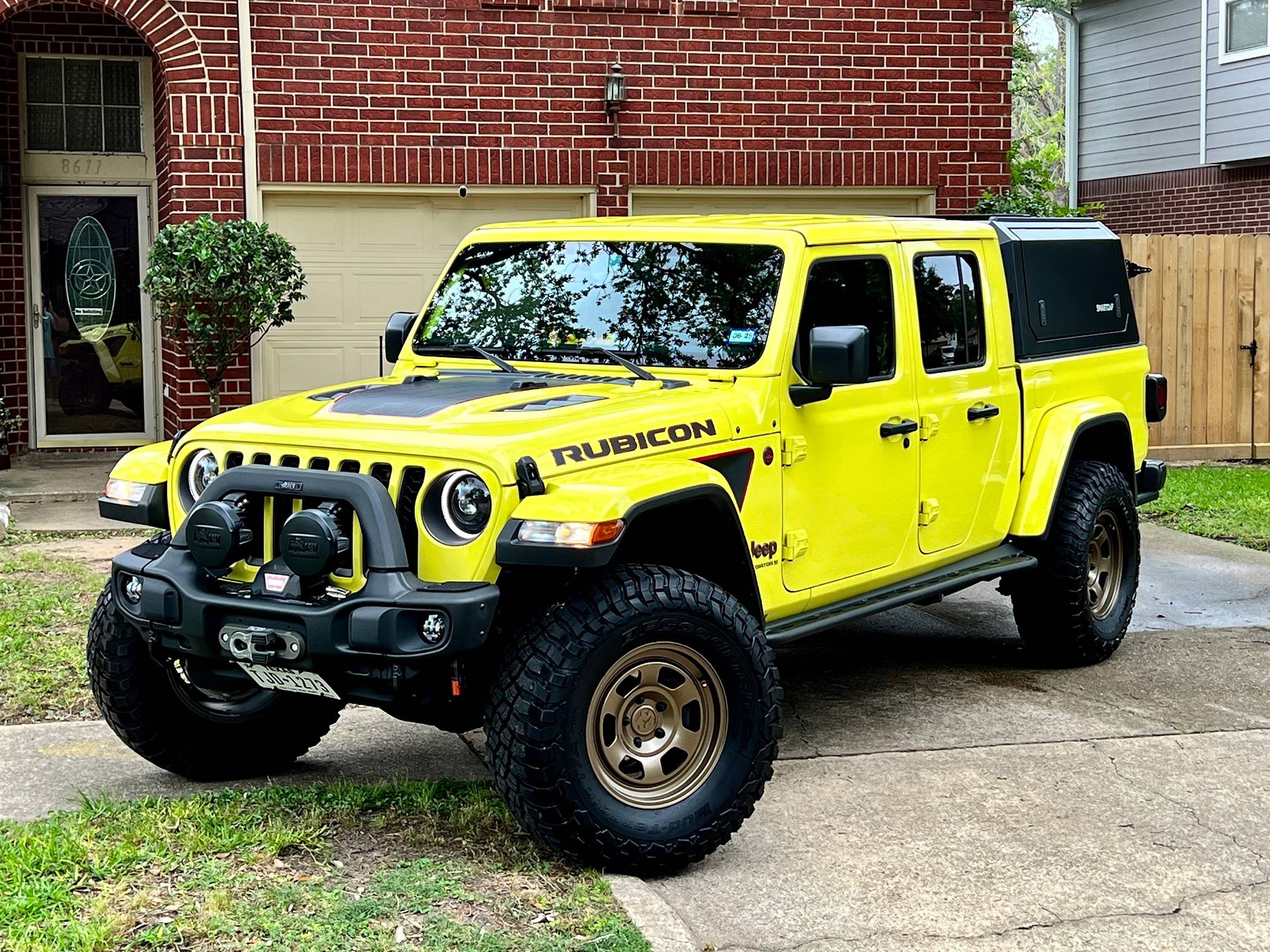 Jeep Gladiator HIGH VELOCITY YELLOW Gladiator JT Club C57CB3AC-B93F-4339-B9C7-23998089C7DA