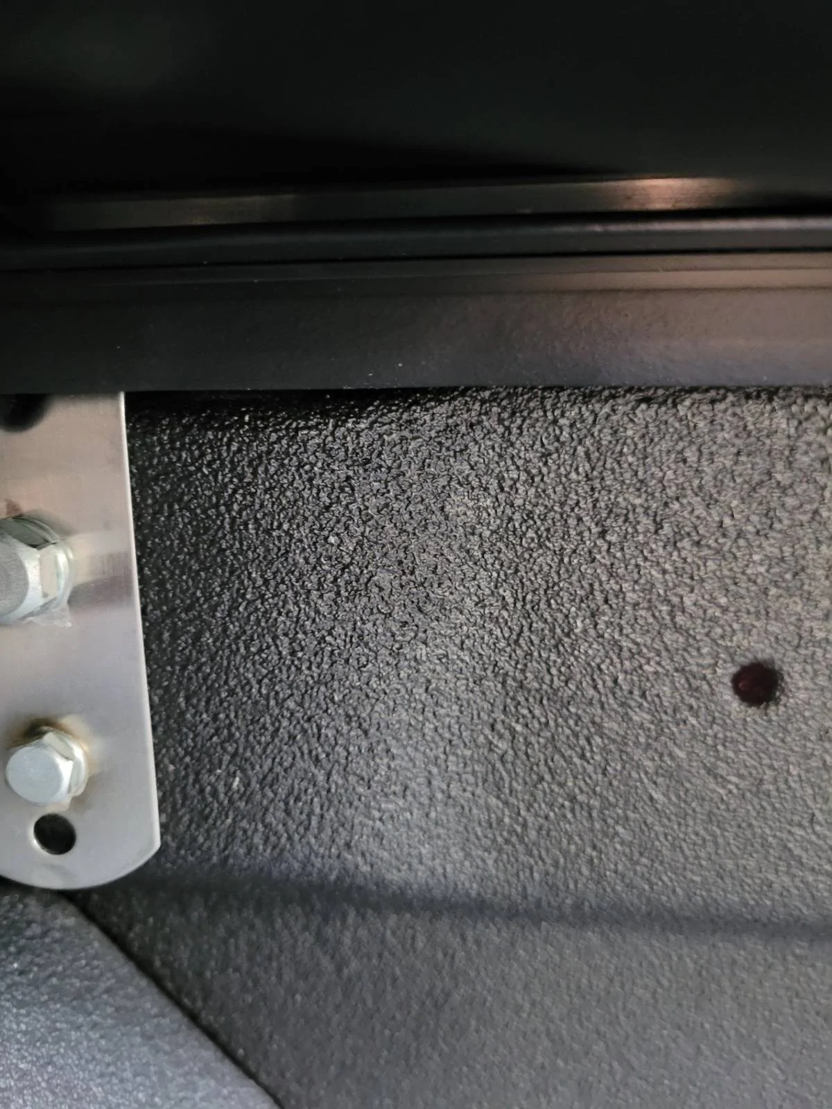Jeep Gladiator Show me your Antennas? Antenna Mount inside bed