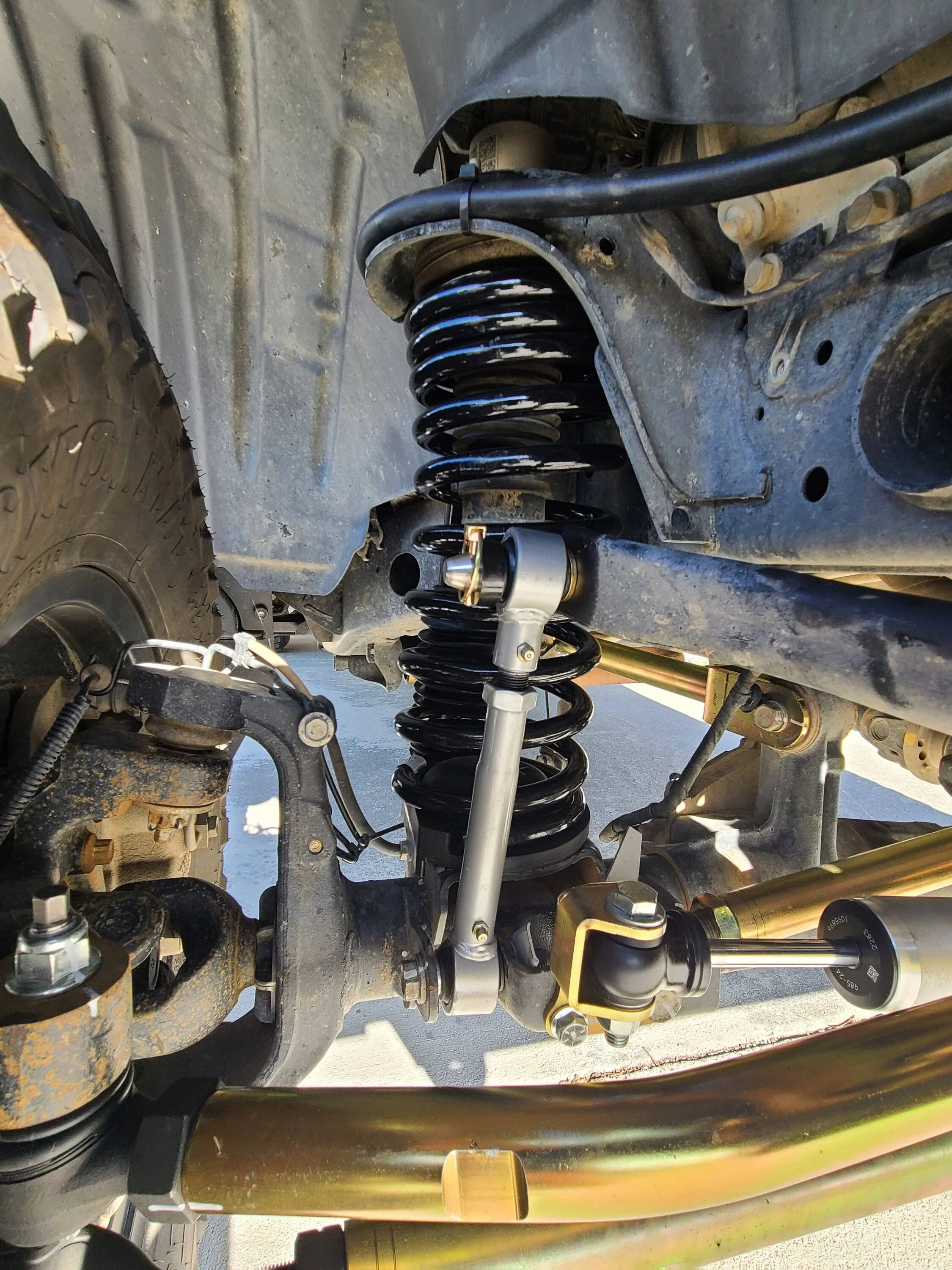 Jeep Gladiator Rubicon express sway bar disconnects question 20240424_082810